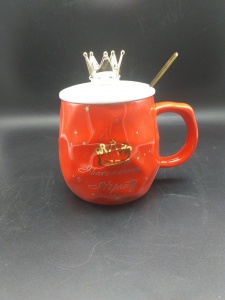 ماگ سرامیکی درب تاجی قاشق دار