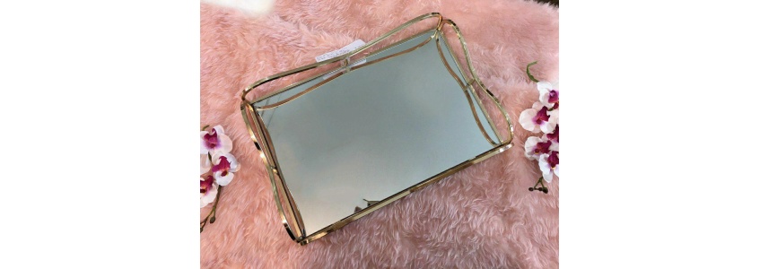 سینی مستطیل سایز متوسط ساخت چین آب طلا خورده رنگ ثابت